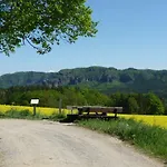 住宿加早餐酒店 Am Weinberg Saechsische Schweiz