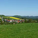 Am Weinberg Saechsische Schweiz 住宿加早餐酒店 3*
