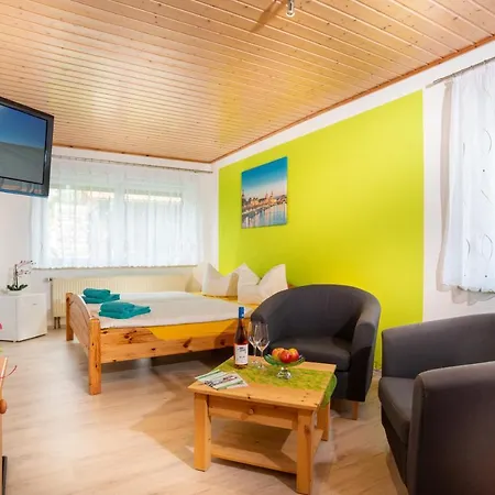 Am Weinberg Saechsische Schweiz Bed & Breakfast